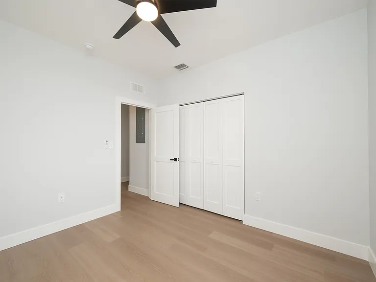 1315 William St — Photo 14