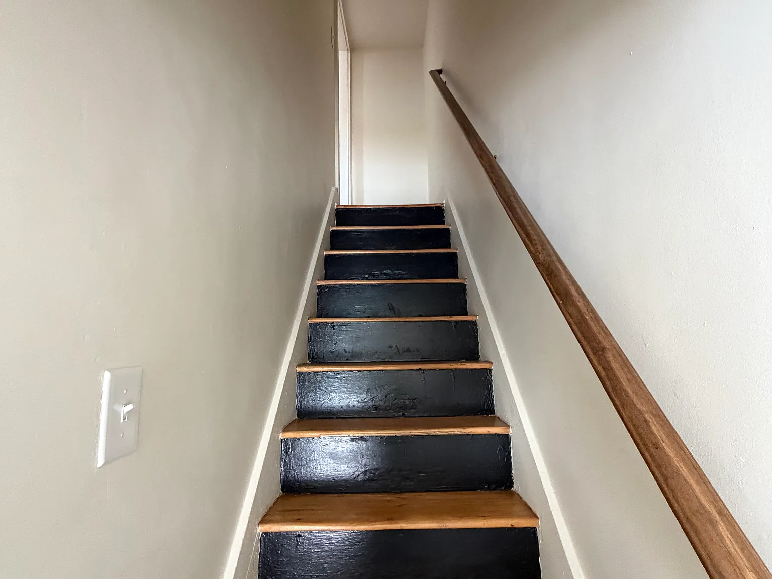 14 N Locust St — Photo 4