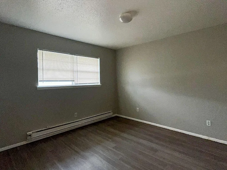 2024 Julie Dr — Photo 4