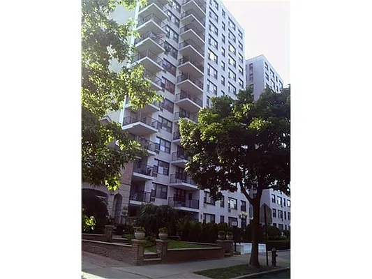 Sold by Elite Connect Real Estate | media 19