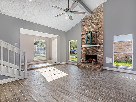 3rd image of 18050 Forest Cedars Dr