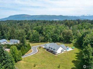 6068 E Hemmi Ln, Bellingham, WA 98226