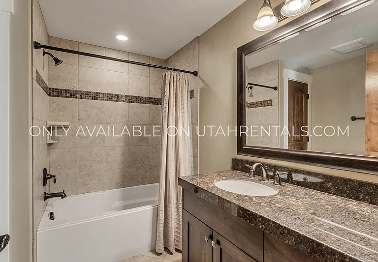 1615 E Viewside Cir #43 — Photo 16