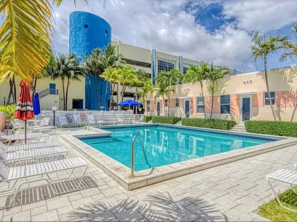 327 Connecticut Street #21, Hollywood, FL 33019