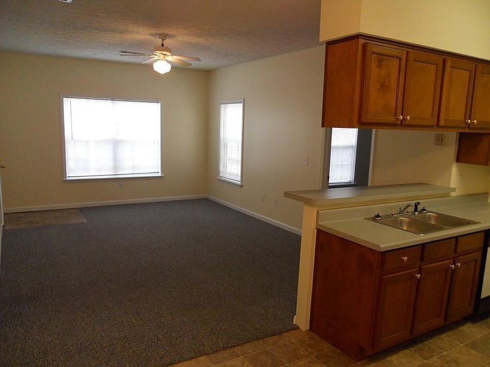 2nd image of 60 Brentwood Ln #60B