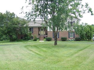 120 Rolling Ridge Dr, Berea, KY 40403