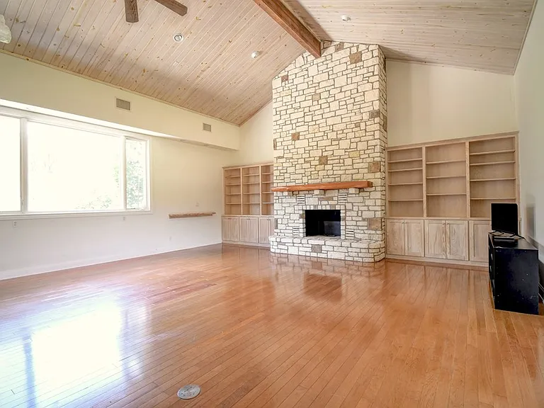 155B Nimitz Dr — Photo 5