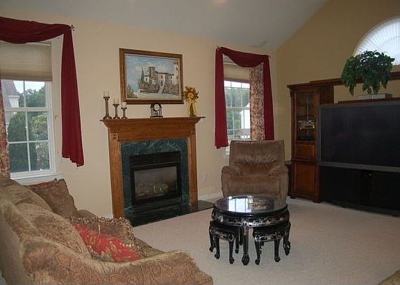5th image of 1201 Stonegates Turn