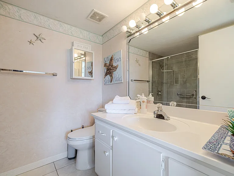 16881 Davis Rd — Photo 16