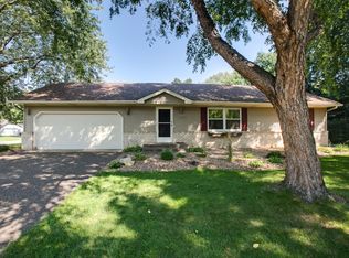 1965 Campbell Cir, White Bear Lake, MN 55110
