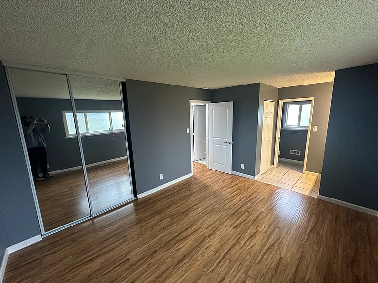 1566 Ventura Dr — Photo 13