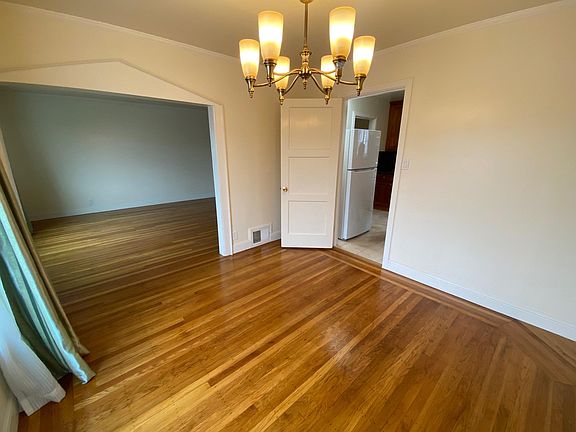 4th image of 3524 Lawton St