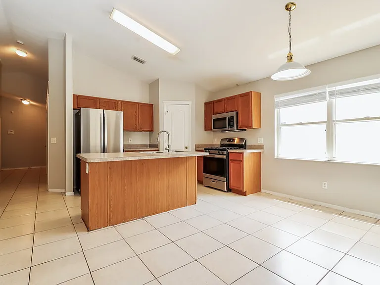 7612 Clovelly Park Pl — Photo 5
