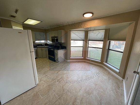 4th image of 4609 Colby Dr
