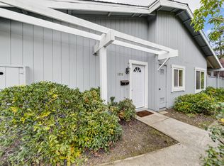 1076 Eagle Ln, Foster City, CA 94404