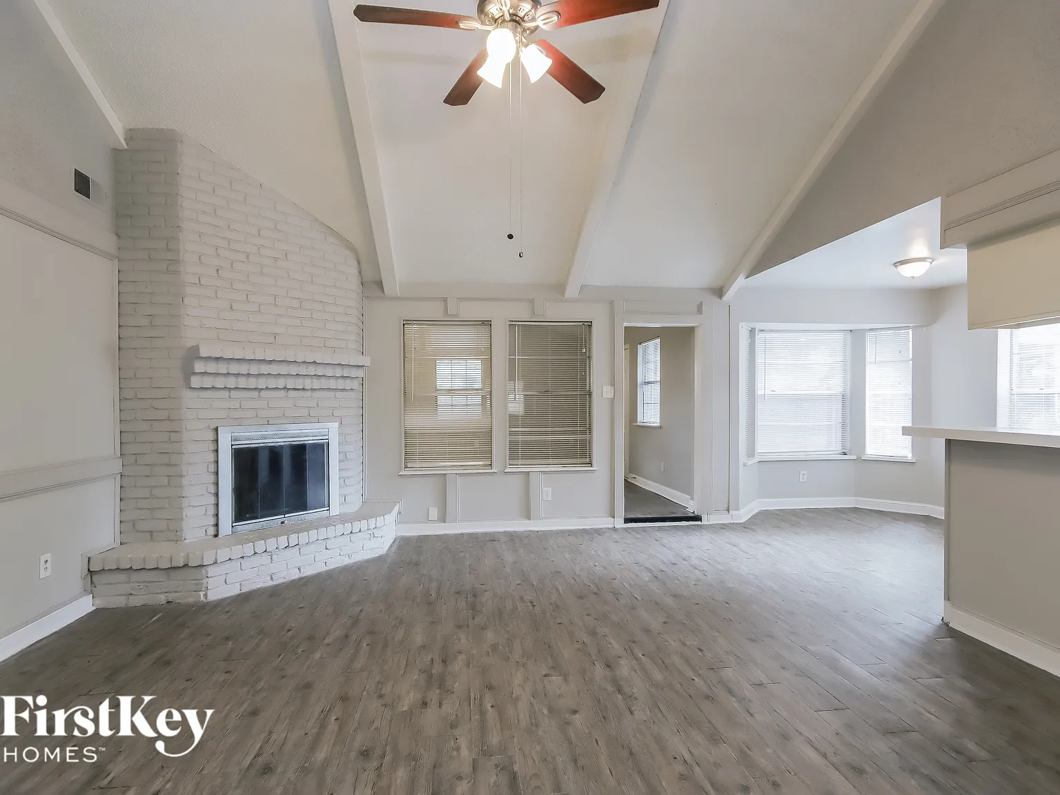 3 bed, 2.0 bath, 1760 sqft, $1,865 — Photo 4