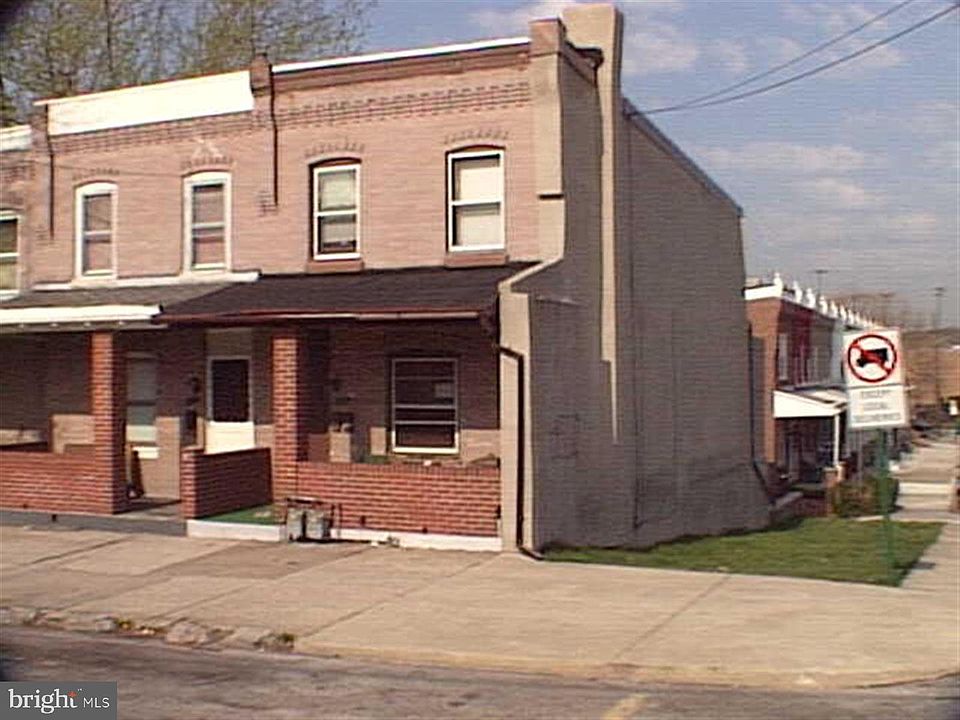 2nd image of 1225 Swede St