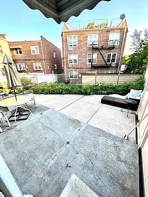 Rented by Amorelli Realty | media 11