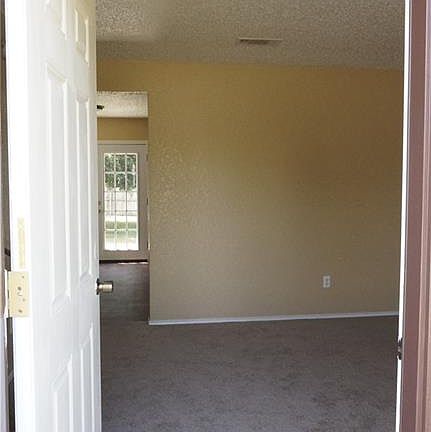 2nd image of 4202 Aspen Dr