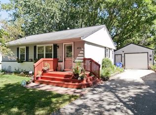 3109 Huxley Ln SW, Cedar Rapids, IA 52404