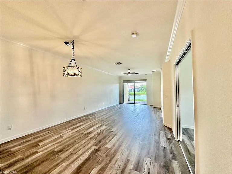1823 Alameda Dr — Photo 8
