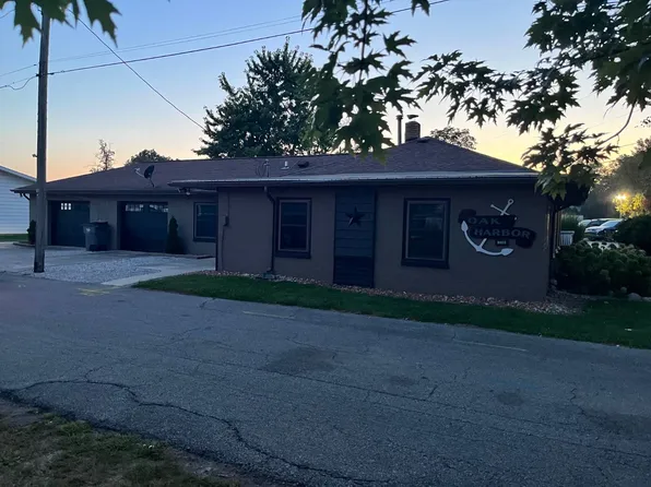 1209 S Channel 3 Ln, Syracuse, IN 46567