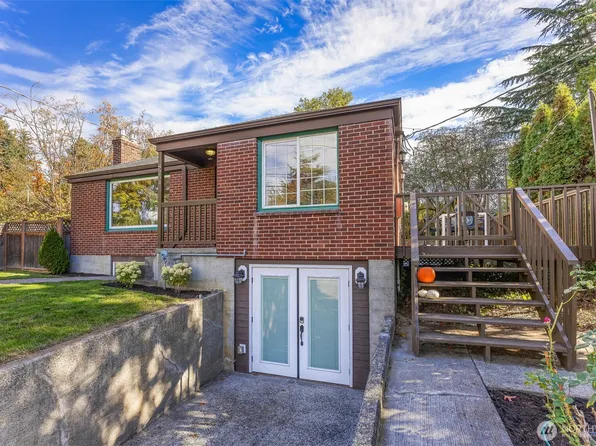 8254 Bagley Avenue N, Seattle, WA 98103