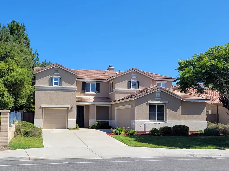Front View of Home