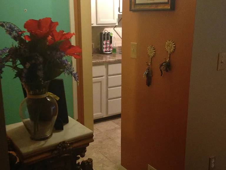 280 Gardner Ave — Photo 24