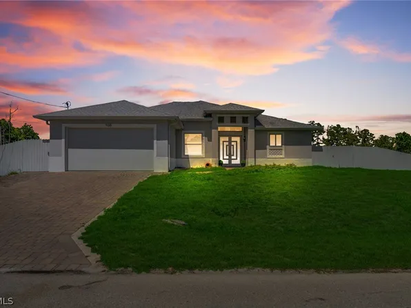 935 Beverly St E, Lehigh Acres, FL 33974