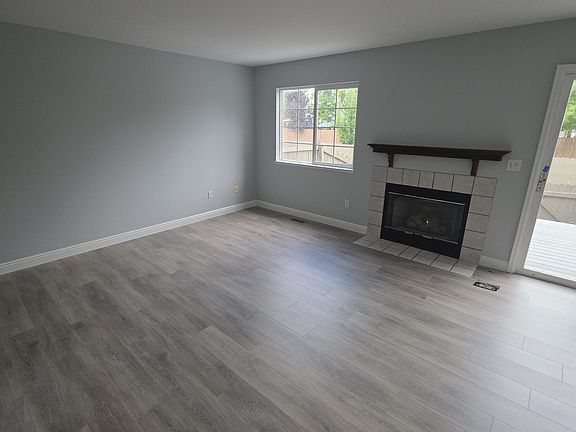 3rd image of 1020 Artemis Cir