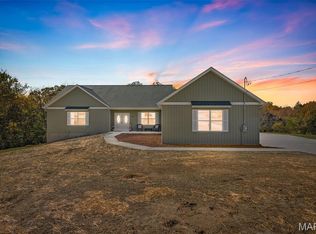 18 Meadow Rdg, Festus, MO 63028