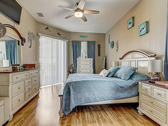5th image of 12600 Lake Jovita Blvd