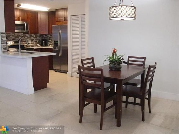 4th image of 4046 Eastridge Cir