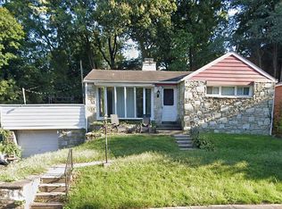 7915 Ivy Ln, Elkins Park, PA 19027