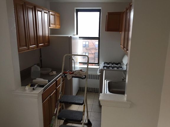 4th image of 14055 Burden Cres APT 4A