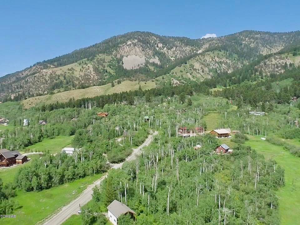 1st image of 15 Aspen Way