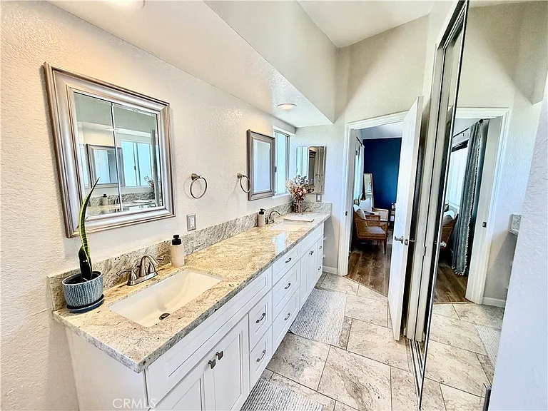 39711 Barberry Ct — Photo 56