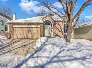 3524 SW Willow Brook Ln, Topeka, KS 66614