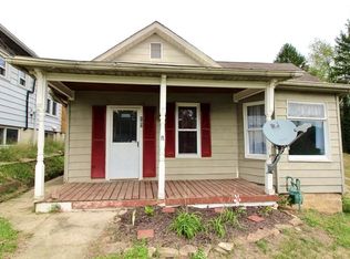 107 Ball St, New Straitsville, OH 43766