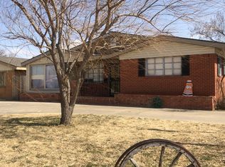 400 N Meredith Ave, Dumas, TX 79029