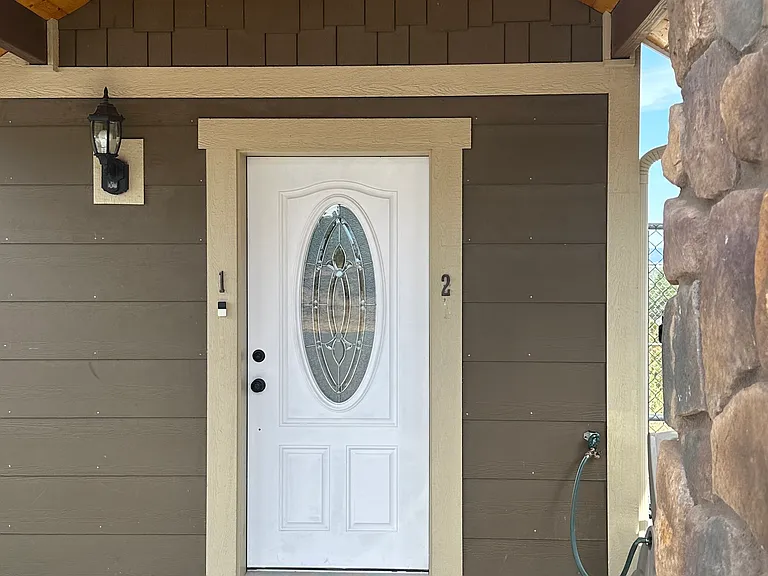 Crestview Ln — Photo 1