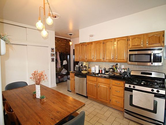 2nd image of 87 Bergen St APT 4B