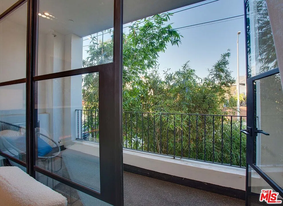 4 bed, 4.0 bath, $6,795 — Photo 4