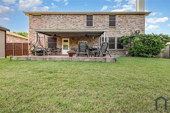 5 bed, 3050 sqft, $4,500 — Photo 2