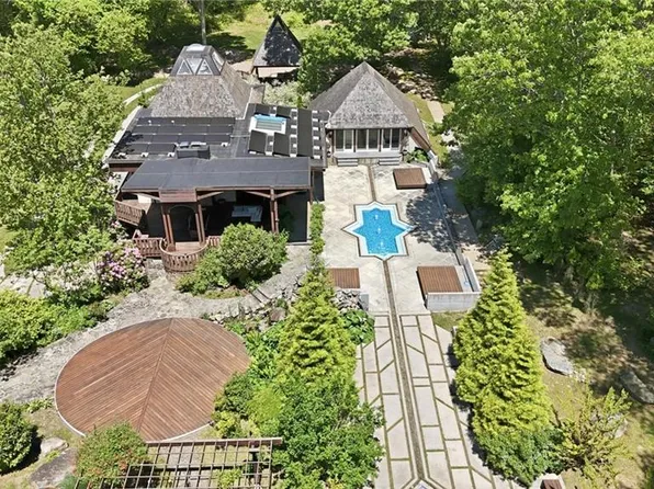 160C Ross Hill Rd, Charlestown, RI 02813
