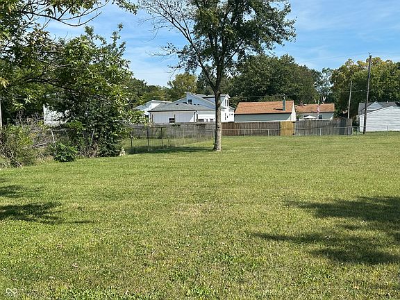 4th image of 3159 N Raceway Rd