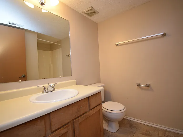 1623 W Crystal Ridge Dr — Photo 7