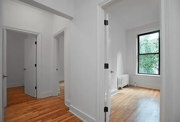 Rented by OGI Management | media 26