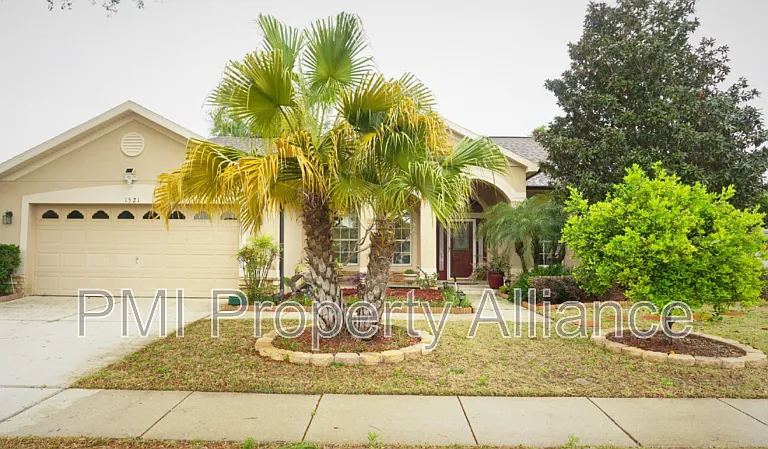 1521 Parkglen Cir — Photo 1